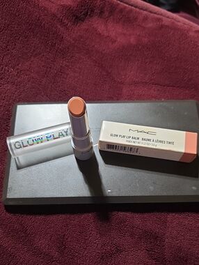 MAC Cosmetics Glow Play Tinted Lip Balm - Peach